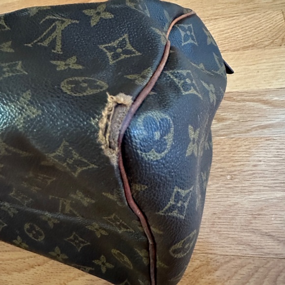 Louis Vuitton Vintage Speedy Leather Handbag Serial Number FH0942 - Picture 13 of 16